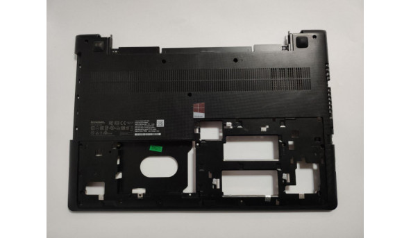 Нижня частина корпуса для ноутбука Lenovo IdeaPad 300-15ISK, 15.6", AP0YM000400, б/в. Кріплення цілі, зламана решітка (фото), та є маленька тріщинка (фото)