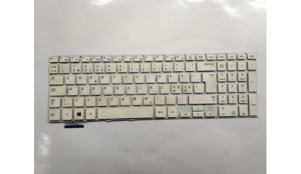 Клавіатура для ноутбука Samsung NP450R5, 450R5V, NP450R5E, NP450R5V NP370R5E  , в хорошому стані без пошкоджень, робоча клавіатура