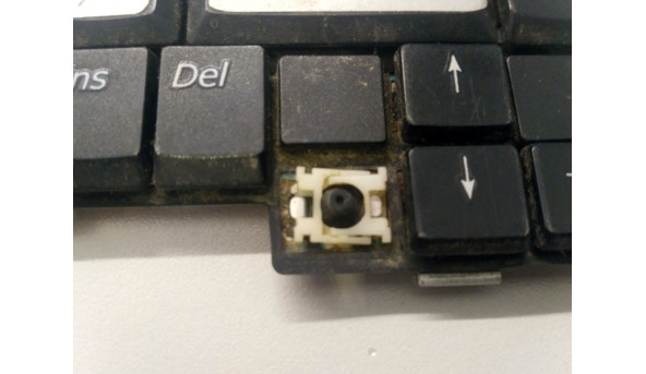 Клавіатура для ноутбука Dell Inspiron 1000, AEVM5WIU010, C04052801DU, в хорошому стані без пошкоджень, робоча клавіатура, відсутня клавіша (фото)
