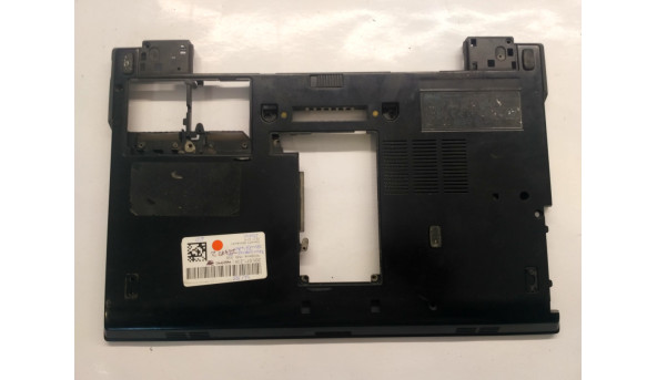 Нижня частина корпуса для ноутбука Dell  Latitude E4310, 13.3", AM0AW000900, Б/В. Всі кріплення цілі.Без пошкоджень.