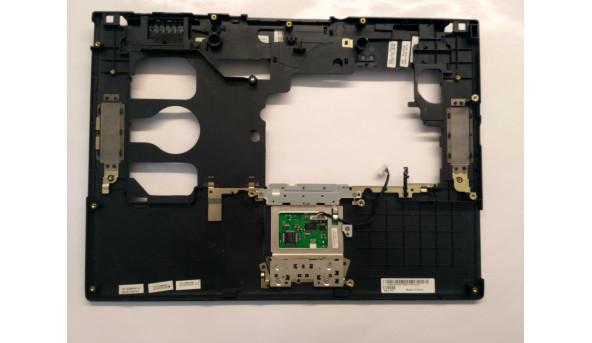 Средняя часть корпуса для ноутбука Dell Latitude D830, 15 4 ", PP04X, Б / У. Сломанное крепления (фото). - 305590
