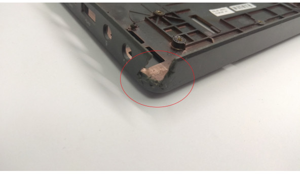 Середня частина корпуса для ноутбука HP ProBook 6570b, 15.6", 686317-001, Б/В. Є пошкодження у вигляді зламаних кутів та кріплень (фото), та роз 'єма VGA (фото), та відсутні кнопки тач паду. - 305610