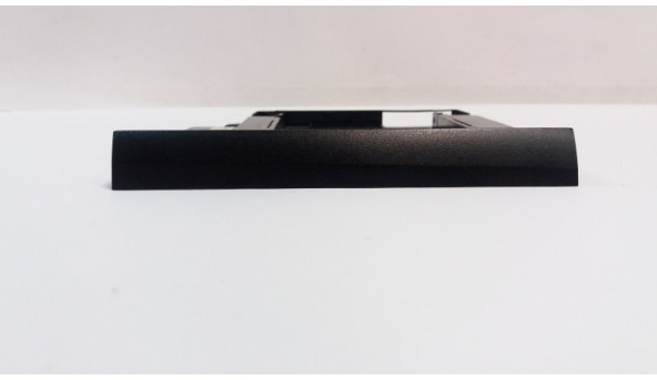 Заглушка панели СD/DVD для ноутбука HP ZBook 15 (AP0TJ000810) Б/У - 305710