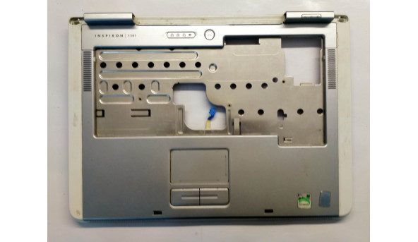 Середня частина корпуса для ноутбука Dell Inspiron 1501,  15.4", CN-0U957, Б/В. Кріплення всі цілі.Без пошкоджень.Є незначні сліди залиття