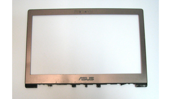 Нижняя часть корпуса для ноутбука Asus A6000, 15 4 ", Б / У. Есть трещина и поврежденные крепления (фото)
