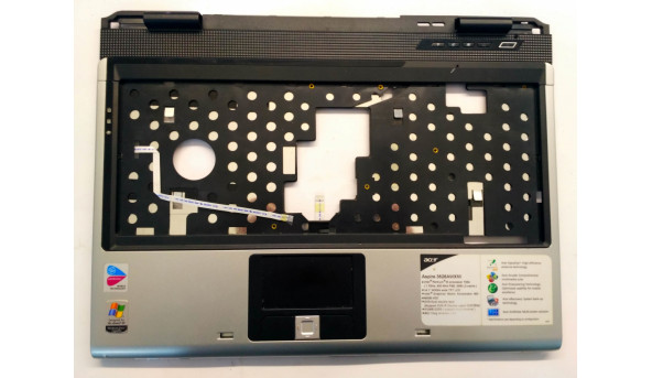 Середня частина корпуса для ноутбука Acer Aspire 3620, 14.1", 60.4G303.003, Б/В. Кріплення всі цілі. Без пошкоджень.