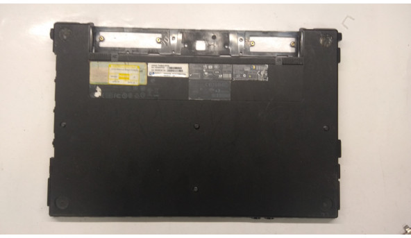 Нижня частина корпуса для ноутбука HP ProBook 4515s, 4415s, 15.6", 6070B0346601 Б/В. Всі кріплення цілі, присутні сліди ремонту живлення(фото) ,зламана решітка радіатора(фото) - 305846
