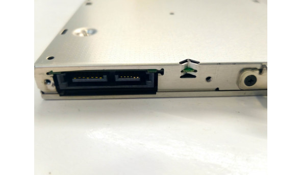 CD / DVD привод для ноутбука Toshiba Satellite L500D, UJ880A, IDE, Б / У, в хорошем состоянии, без повреждений.