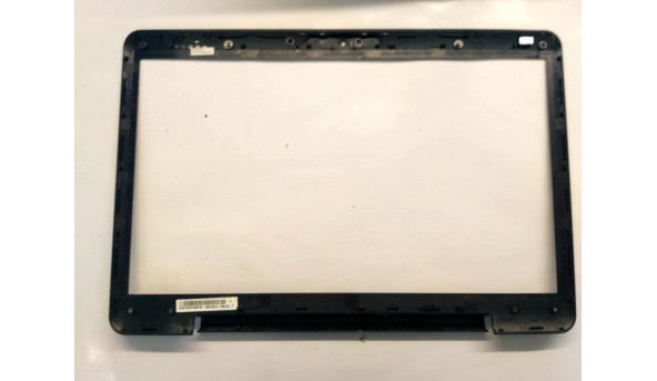 Рамка матрицы корпуса для ноутбука Toshiba Satellite L500D, 15 6 ", V000180210, Б / У. Без повреждений - 305869