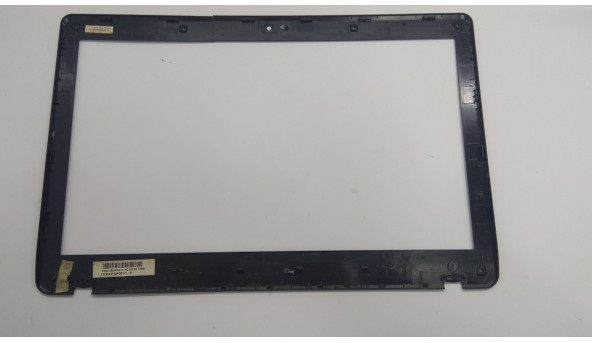Рамка матриці корпуса для ноутбука Asus K52D, 15.6", 13N0-GUA0A11, Б/В. Рамка має тріщину (фото), та зламані заглушки - 305918
