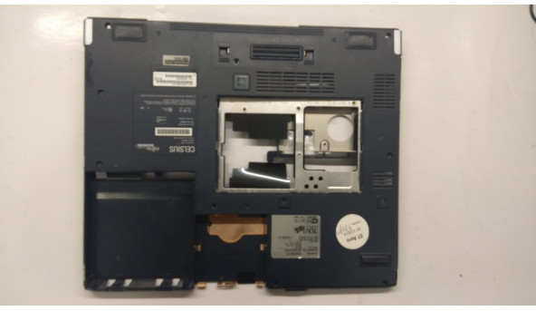 Нижня частина корпуса для ноутбука Fujitsu LifeBook E8010, 15", E8020D, Б/В. Всі кріплення цілі, без пошкоджень.