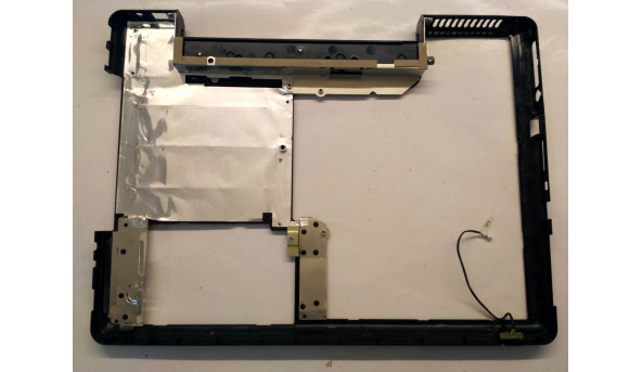 Нижня частина корпуса для ноутбука Fujitsu Amilo Pi 1536, 15.4", Б/В. Всі кріплення цілі.Без пошкоджень. - 306135