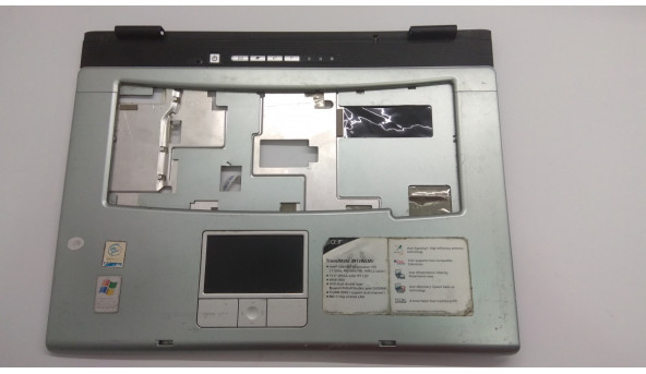 Середня частина корпуса для ноутбука Acer TravelMate 2410, MS2177, 15.4", 60.4E102.003, Б/В. Всі кріплення цілі.Має дві маленькі тріщини (фото).