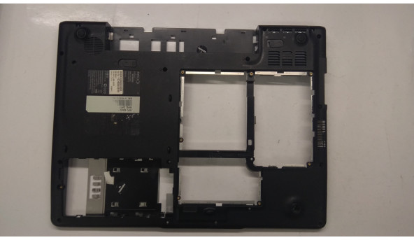 Нижня частина корпуса для ноутбука Fujitsu  AMILO A1650G, 15", MS2174, 60.4B302.003, Б/В. Всі кріплення цілі, без пошкоджень.