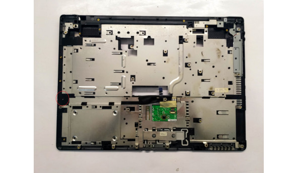 Середня частина корпуса для ноутбука Fujitsu Amilo Li 1720, 15.4",60.4B903.002, Б/В. Є пошкоджене кріплення та потуртості(фото) - 306185