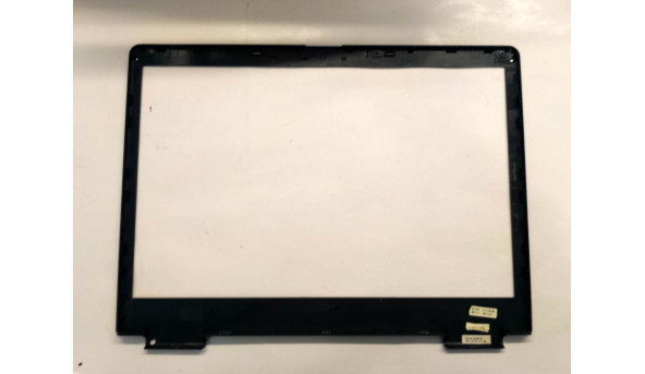Рамка матрицы корпуса для ноутбука Fujitsu Amilo L1310G, 15 4 ", 24-41119-00, Б / У. Есть трещинка на креплении - 306192