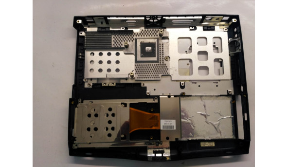 Нижня частина корпуса для ноутбука Compaq Presario 1200, 15.6",222134-001, Б/В. Всі кріплення цілі.Без пошкоджень. - 306270