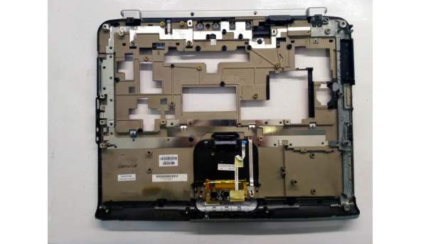 Середня частина корпуса для ноутбука HP Pavilion zv6000, 15.4", 383907-001, Б/В. Кріплення всі цілі. Без пошкоджень, є сліди корозії. - 306278