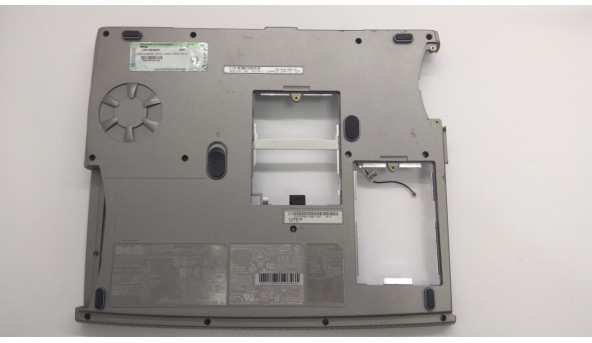 Нижня частина корпуса для ноутбука Dell Inspiron 5160, 15.0", AMDW211C000, Б/В. Всі кріплення цілі.Без пошкоджень.