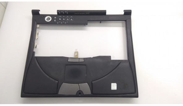 Середня частина корпуса для ноутбука Dell Inspiron 8200, 15.1", Б/В. Всі кріплення цілі.Без пошкоджень.