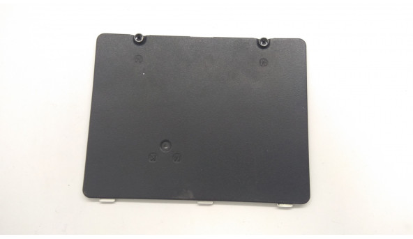 Сервісна кришка для ноутбука Dell Latitude C540, 1U153, Б/В. В хорошому стані ,без пошкоджень.