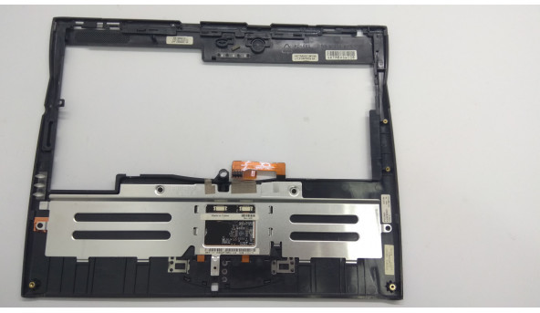 Средняя часть корпуса для ноутбука Dell Latitude C540, 14 1 ", 4P929, Б / У. Все крепления целые. Без повреждений. - 306351