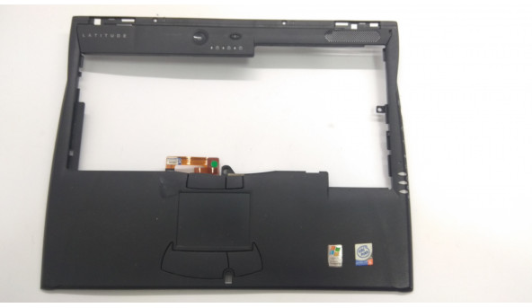 Средняя часть корпуса для ноутбука Dell Latitude C540, 14 1 ", 4P929, Б / У. Все крепления целые. Без повреждений.