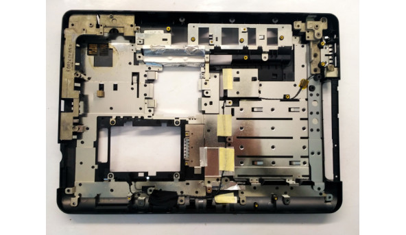 Нижня частина корпуса для ноутбука Medion MD 97900, 15.4", 60.4Q103.002, Б/В. Всі кріплення цілі.Без пошкоджень. - 306354