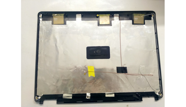 Кришка матриці корпуса для ноутбука Toshiba Satellite L30-160, 6070B0081903.Всі кріплення цілі.Є подряпини та потертості.Без пошкоджень - 306478