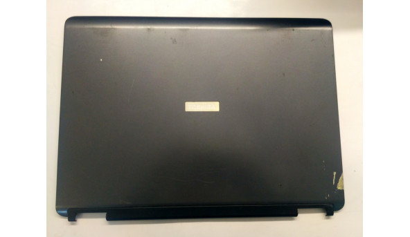Кришка матриці корпуса для ноутбука Toshiba Satellite L30-160, 6070B0081903.Всі кріплення цілі.Є подряпини та потертості.Без пошкоджень