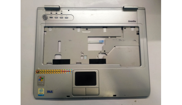 Средняя часть корпуса для ноутбука Toshiba L10-236, 15 0 ", 35EW3TA0007, Б / У. Крепление все цели. Есть царапины