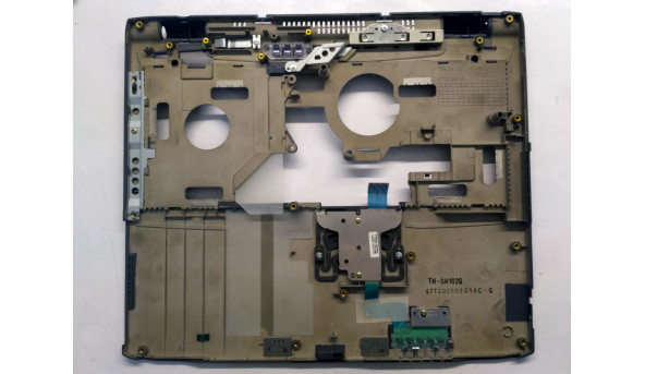 Середня частина корпуса для ноутбука Toshiba SP4600, 15.0", Б/В. Кріплення всі цілі. Без пошкоджень - 306504