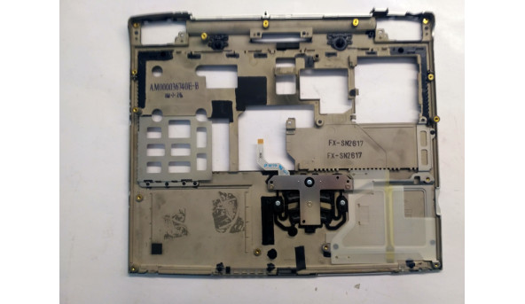 Середня частина корпуса для ноутбука Toshiba T9100, 15.0", Б/В. Кріплення всі цілі. Без пошкоджень. - 306509