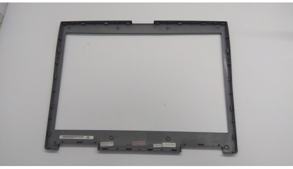 Рамка матриці корпуса для ноутбука Dell Latitude D800, 15.4", APDQ101T00L, Б/В. Зламане кріплення (фото), та два замочки. - 306566