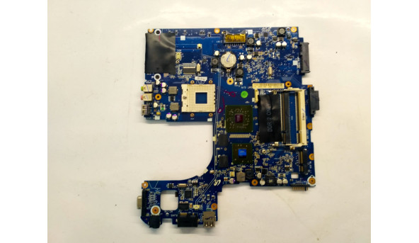 Материнська плата Samsung NP-R60S, PRAHA_SRE_R REV:1.0 BA92-04962A, б/в, Запускається, не виводить зображення.