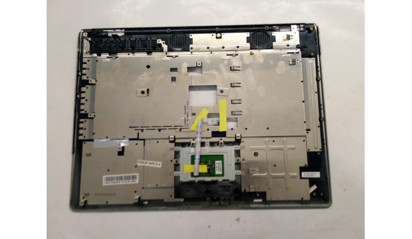 Средняя часть корпуса для ноутбука Asus F3U, 15 4 ", 13N0-34A0502, Б / У. Крепление все цели. Есть царапины - 306646