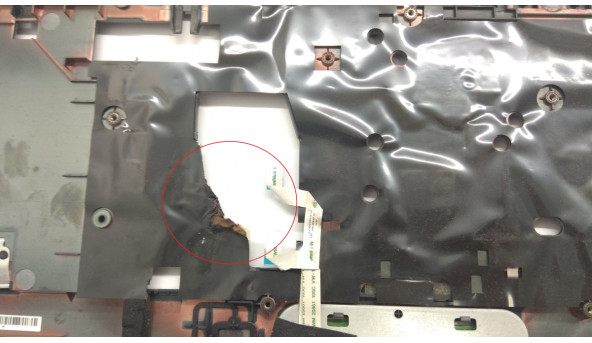 Середня частина корпуса для ноутбука Acer Aspire 7540, 7540G, 7240, MS2278, 17.0", 604fx06005, Б/В. Всі кріплення цілі.Є сліди плавлення (фото), та потертості. - 306685