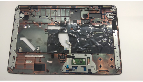 Середня частина корпуса для ноутбука Acer Aspire 7540, 7540G, 7240, MS2278, 17.0", 604fx06005, Б/В. Всі кріплення цілі.Є сліди плавлення (фото), та потертості. - 306685