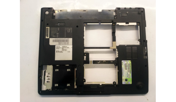 Нижня частина корпуса для ноутбука Fujitsu Amilo Pro V2060, 15.0",  Б/В. Всі кріплення цілі.Без пошкоджень
