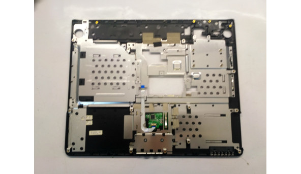 Середня частина корпуса для ноутбука Fujitsu Amilo Pro V2060, 15.0", Б/В. Кріплення всі цілі. Відсутня верхня частина - 306754