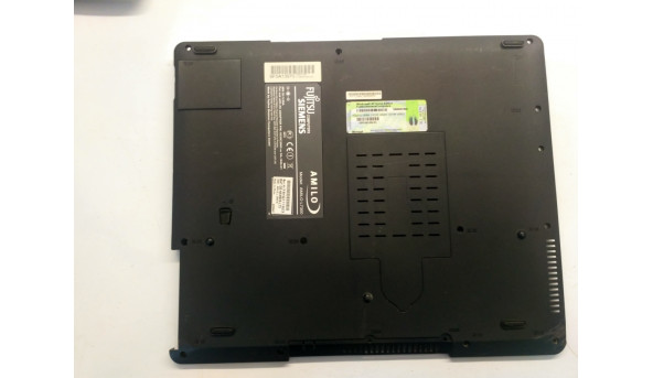 Нижня частина корпуса для ноутбука Fujitsu Amilo L7300, 15.0", Б/В. Всі кріплення цілі.Є пошкодження(фото)