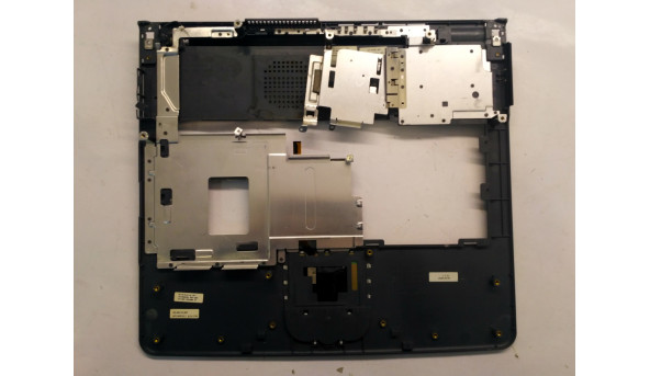 Середня частина корпуса для ноутбука Acer TravelMate 252XC, 14.1", AP09F000300, Б/В. Кріплення всі цілі. Без пошкоджень. - 306799