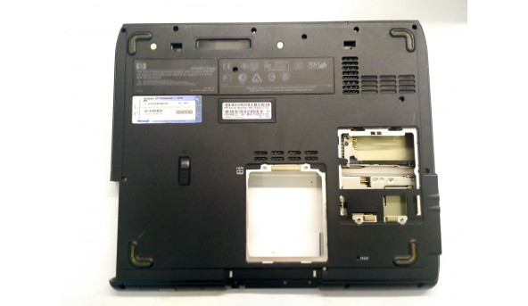Нижня частина корпуса для ноутбука HP omnibook xe4500, 15.0", 37KT5BATP00, Б/В. Всі кріплення цілі.Без пошкоджень