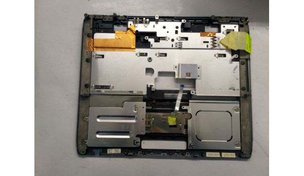 Середня частина корпуса для ноутбука HP omnibook xe4500, 15.0", 38KT5TATPI1, Б/В. Кріплення всі цілі. Без пошкоджень. - 306826