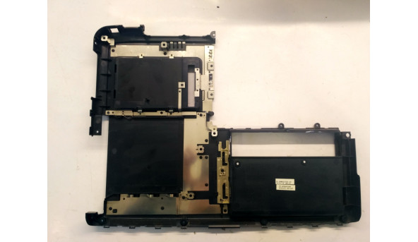 Нижня частина корпуса для ноутбука HP Pavilion zv5000, 15.0", FAHR6023000, Б/В. Всі кріплення цілі.Без пошкоджень - 306841