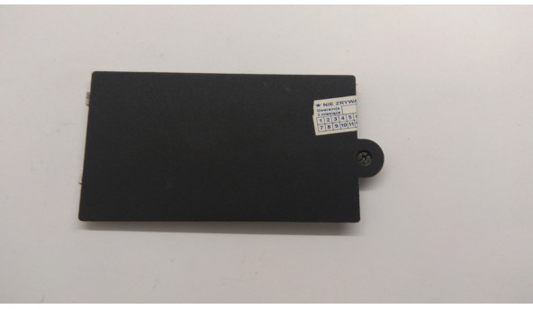 Сервисная крышка для ноутбука IBM Lenovo ThinkPad R50, 191P9813, Б / У. В хорошем состоянии, без повреждений. Есть царапины и потертости.