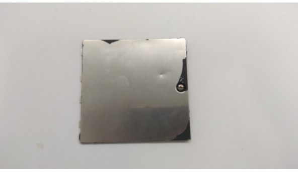 Сервисная крышка для ноутбука IBM Lenovo ThinkPad T30, 62P4291, Б / У. В хорошем состоянии, без повреждений. Есть царапины и потертости.
