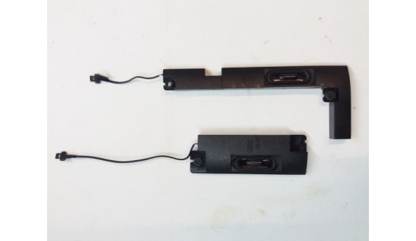 Рамка матрицы корпуса для ноутбука IBM Lenovo ThinkPad T30, 14 0 ", 46L4817, Б / У. Все крепления целые. Без повреждений.