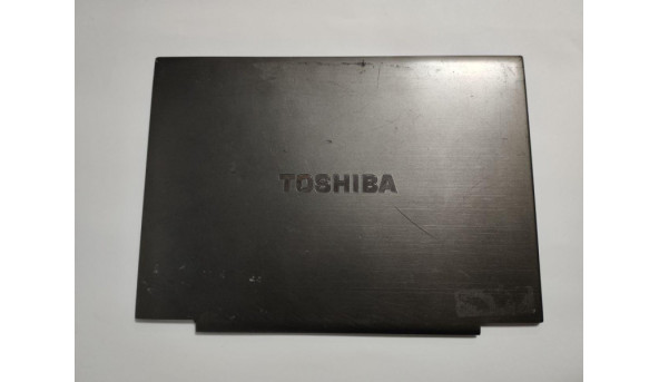 Нижняя часть корпуса для ноутбука TOSHIBA Satellite Pro 6100, 14. 1 ", Б / У. Все крепления целые. Без повреждений.