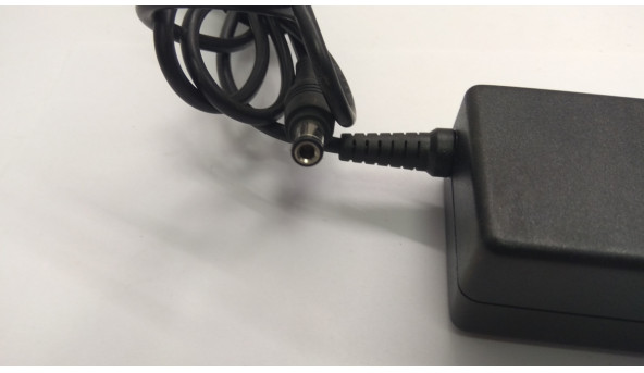 Зарядка для ноутбука Toshiba, Model: PA3378E-3AC3, Input: 100-240V, 50-60Hz, 1.5A, Output: 15V-5A, Оригінал - 307123